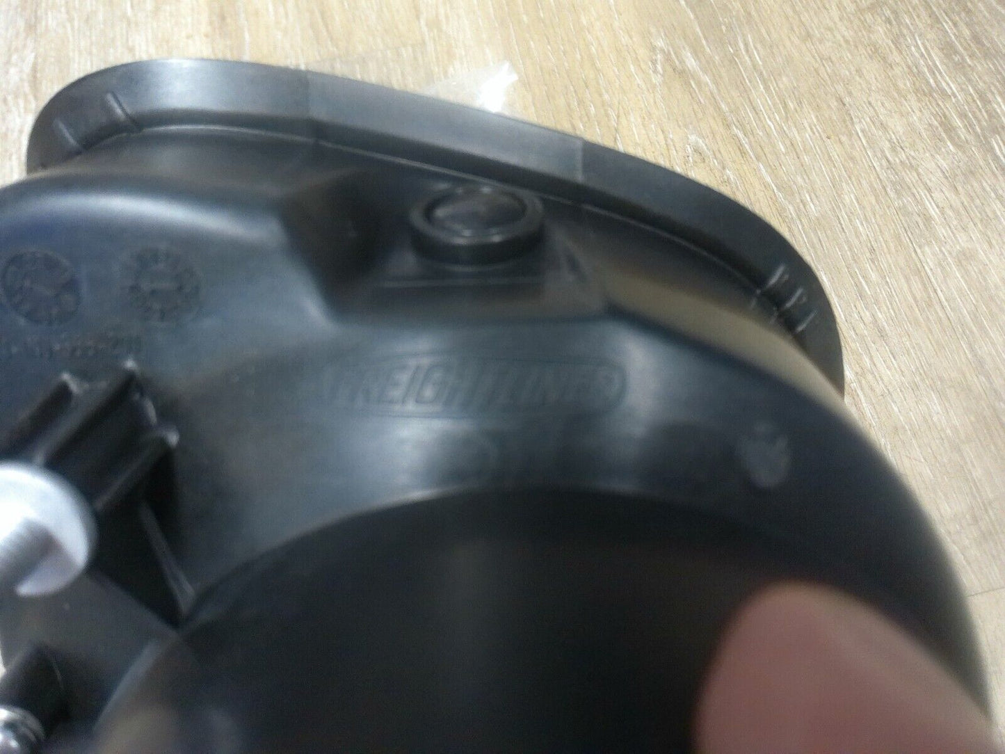 A06-51908-007 Fog Light Assembly, Right Side for Freightliner OEM | CS10-C-T