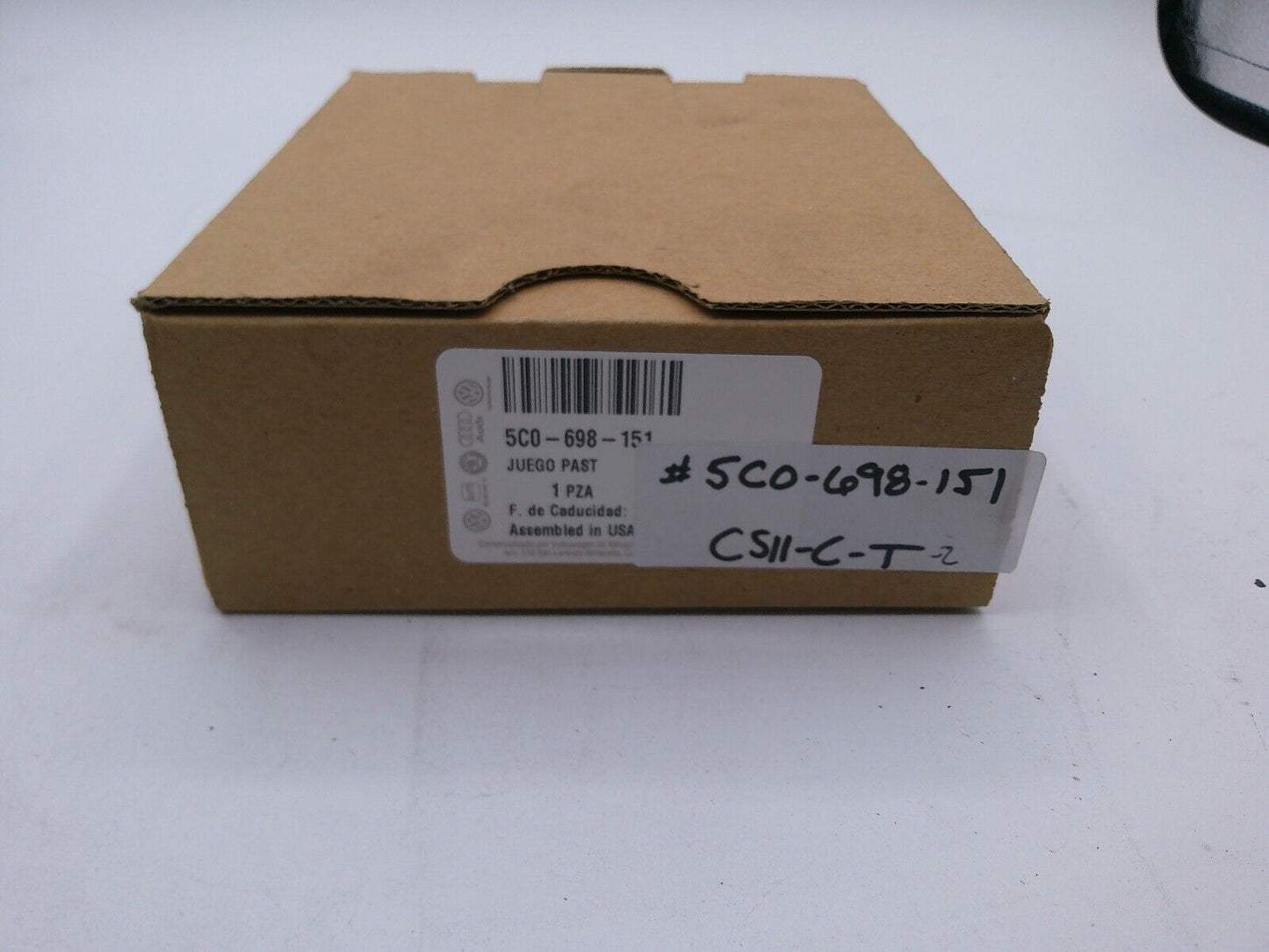 New Genuine OEM Volkswagen Brake Lining 5C0698151 / 5C0-698-151 | CS11-C-T-2