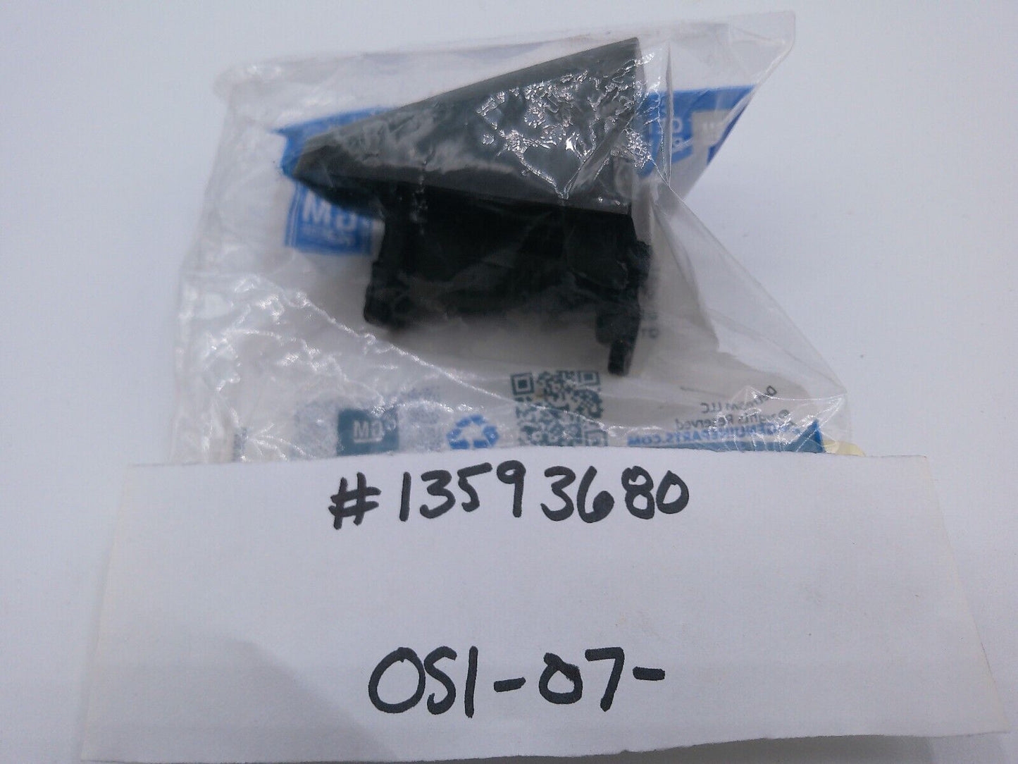 Genuine OEM Rear Side Door Lock Cylinder Cap 13593680 | OS1-07-