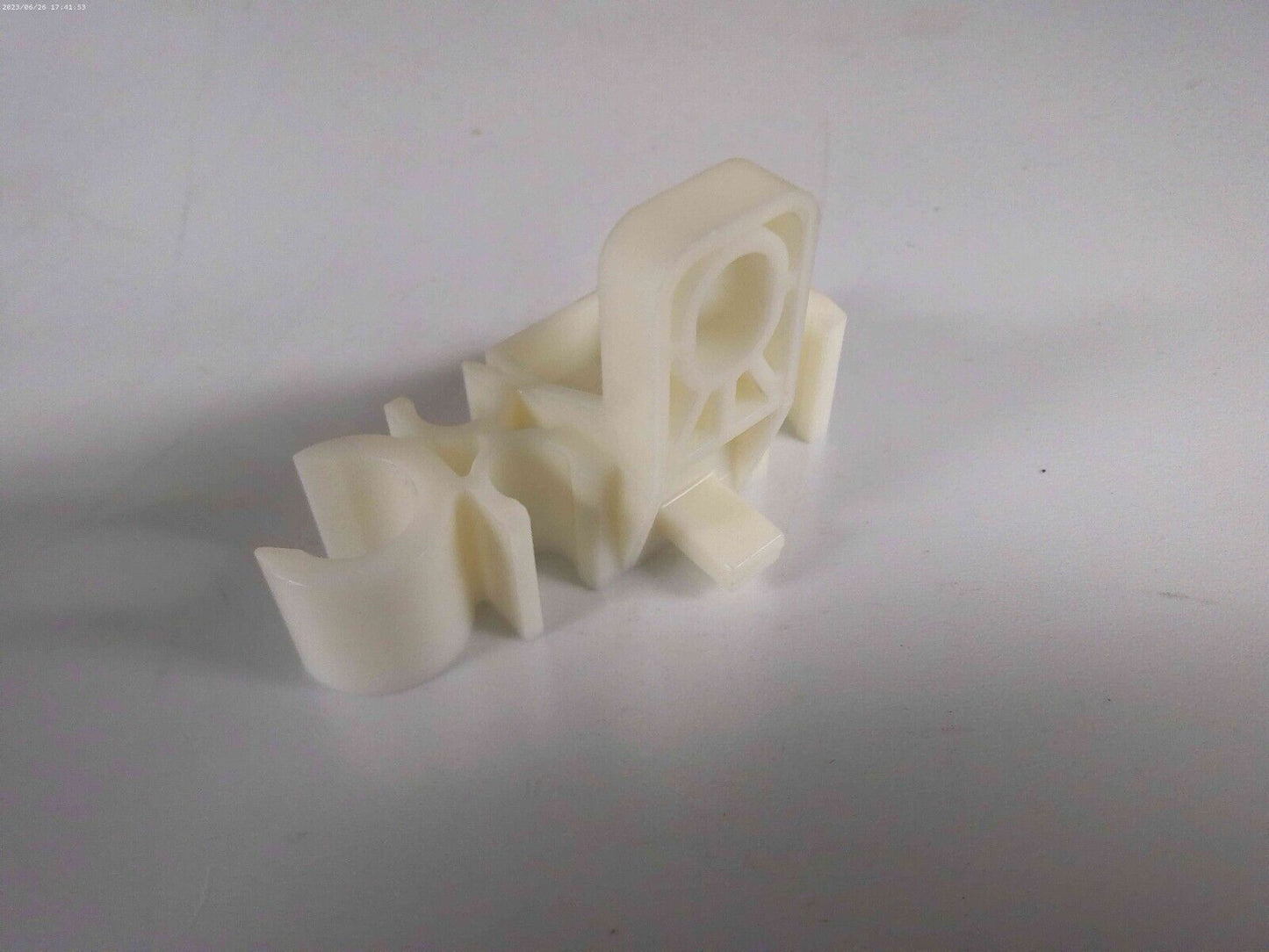 Genuine GM Multi-Purpose Clip 15250738 | OS6-10