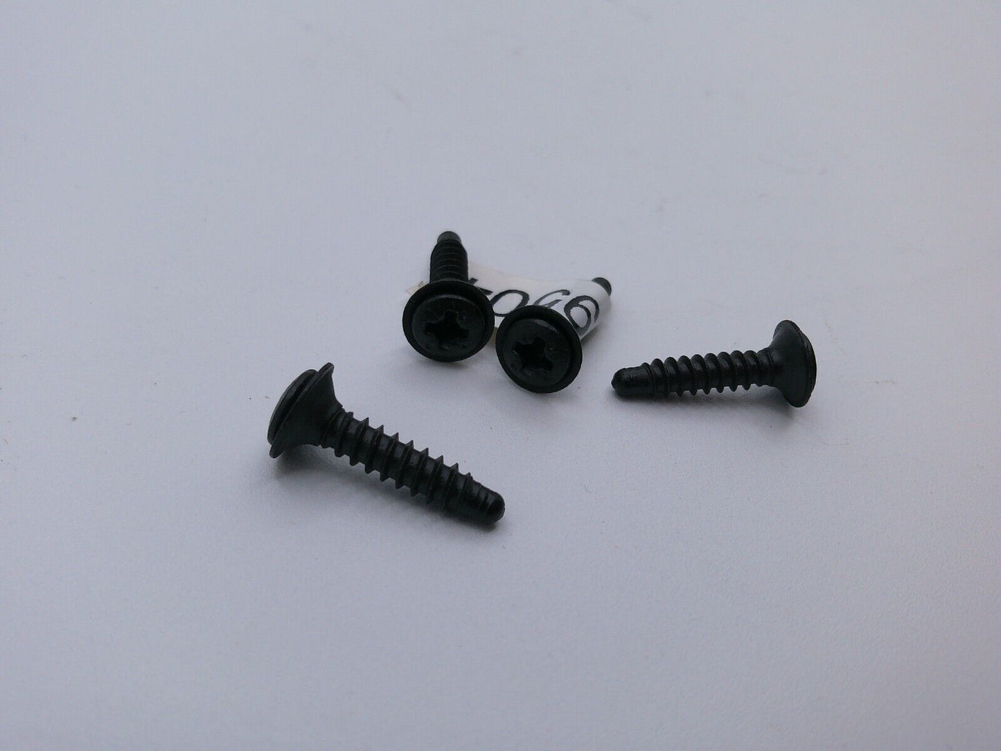 Lot of (4) Genuine OEM GM Bolt / Screw 11609504 | OS4-03-E