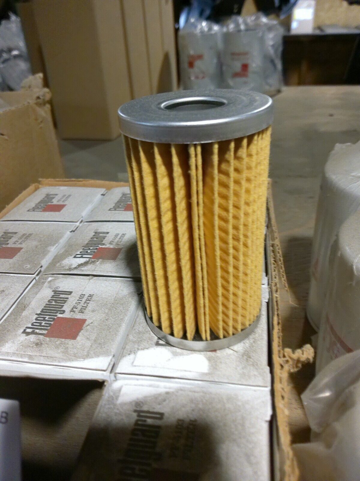 Lot of (11) FLEETGUARD FF-5103 FUEL FILTERS FF5103 | WD23-1