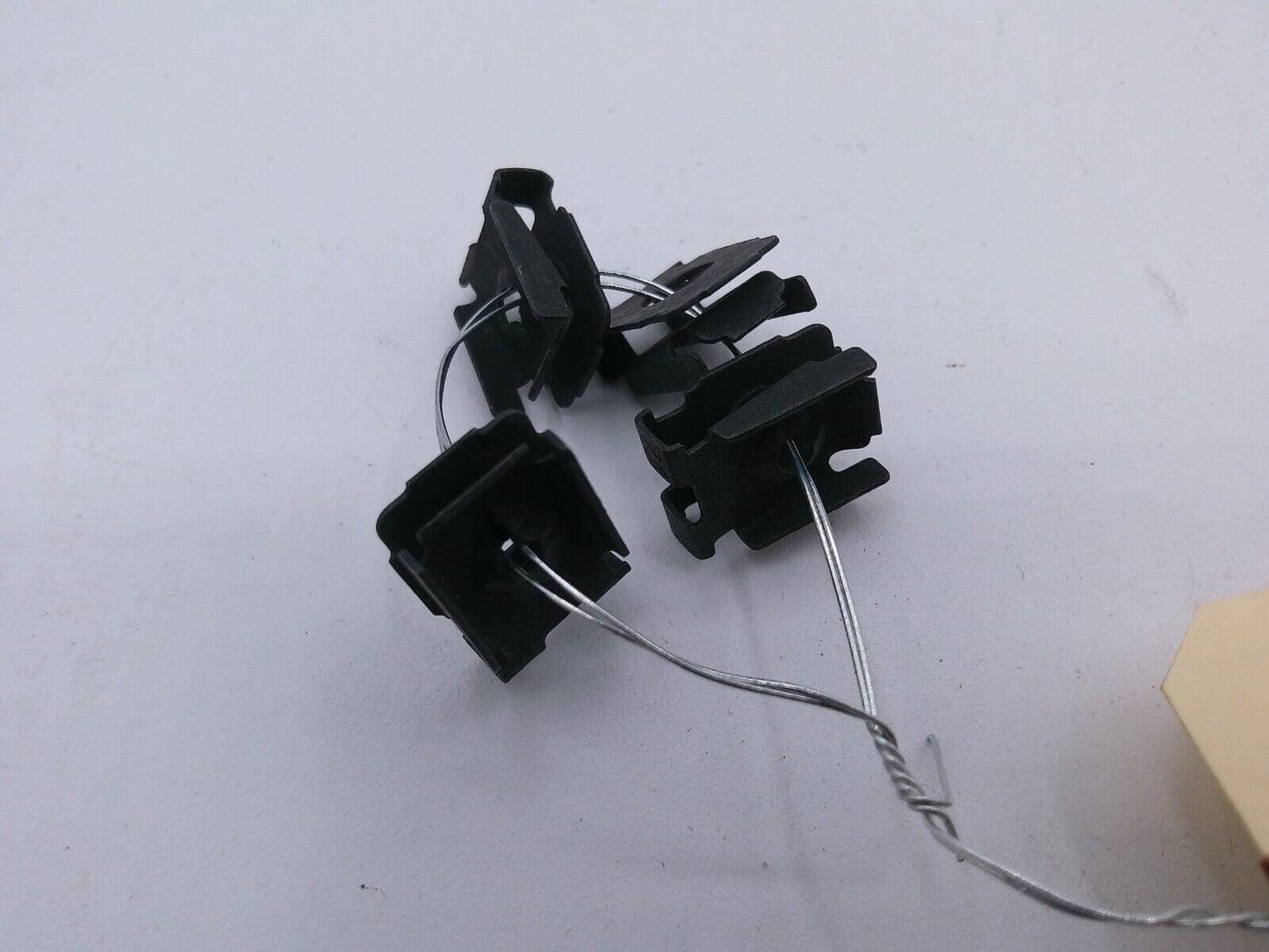 (4) Genuine Volkswagen Cluster Assembly U-Nut Speed Nut N-906-988-03 | VM1-01-D