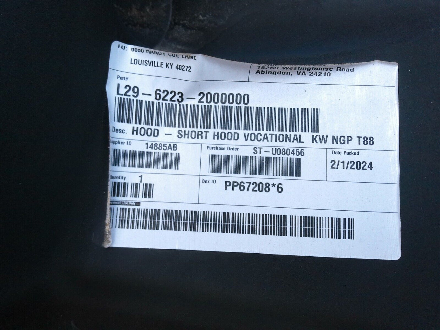 Kenworth T880 OEM Hood Assembly - NEW - IN CRATE # L29-6223-2000000