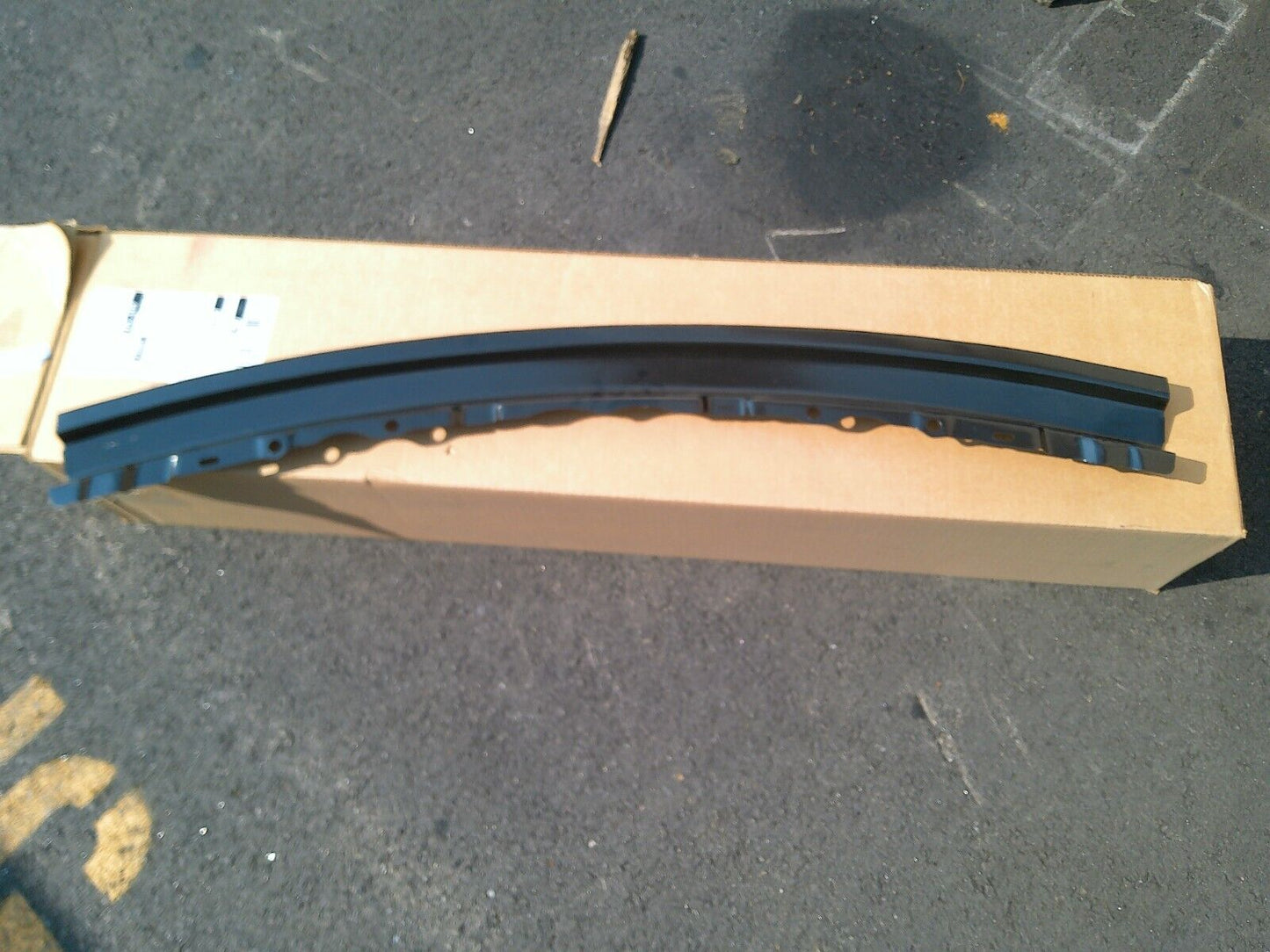 Genuine OEM GM Rear Window Panel Reinforcement 22752446 | W001-2