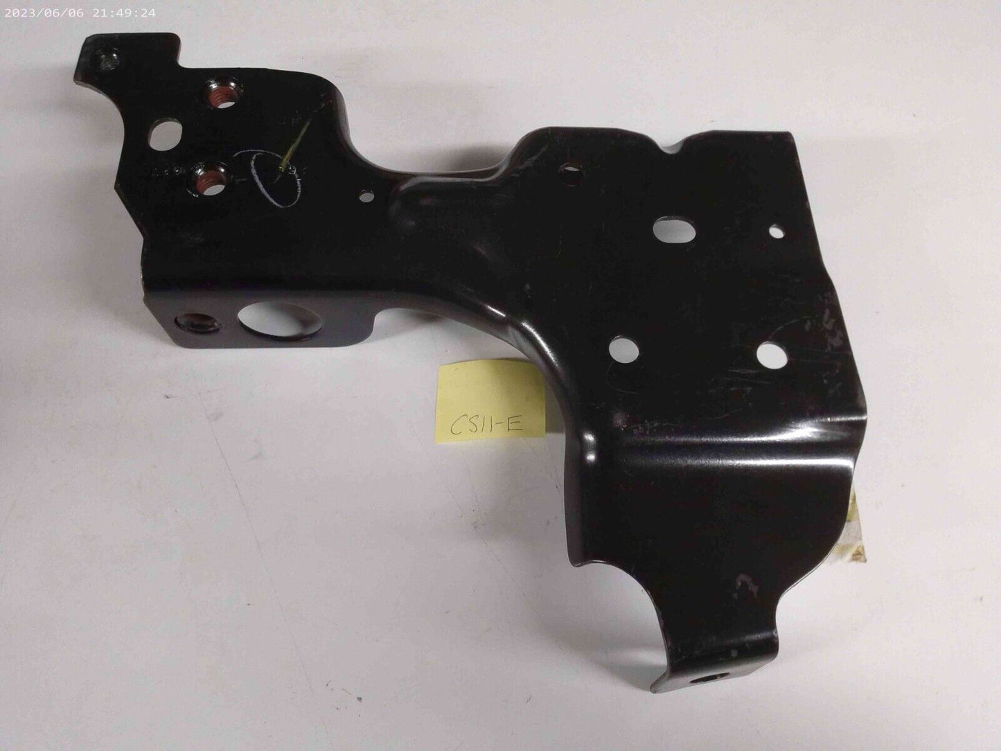 Genuine GM Rear Driver Side Bumper Impact Bar Bracket 23112267 | CS11-E