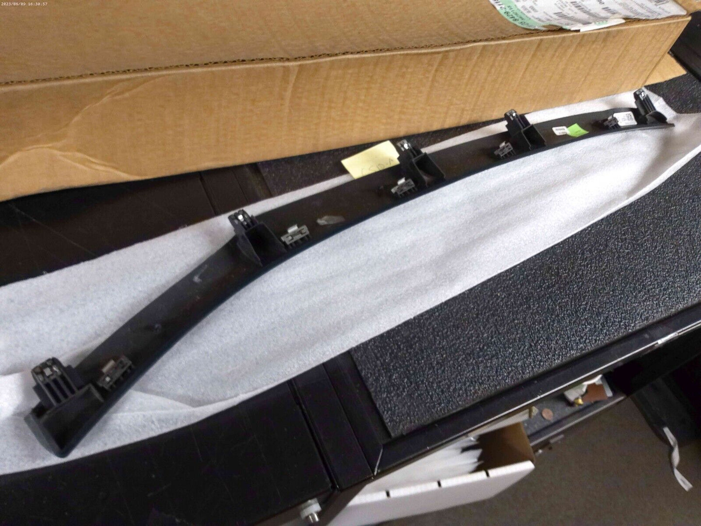 Instrument Panel Trim Sumi Black Tamo Ash Tahoe Yukon 84292118 | CS10-A