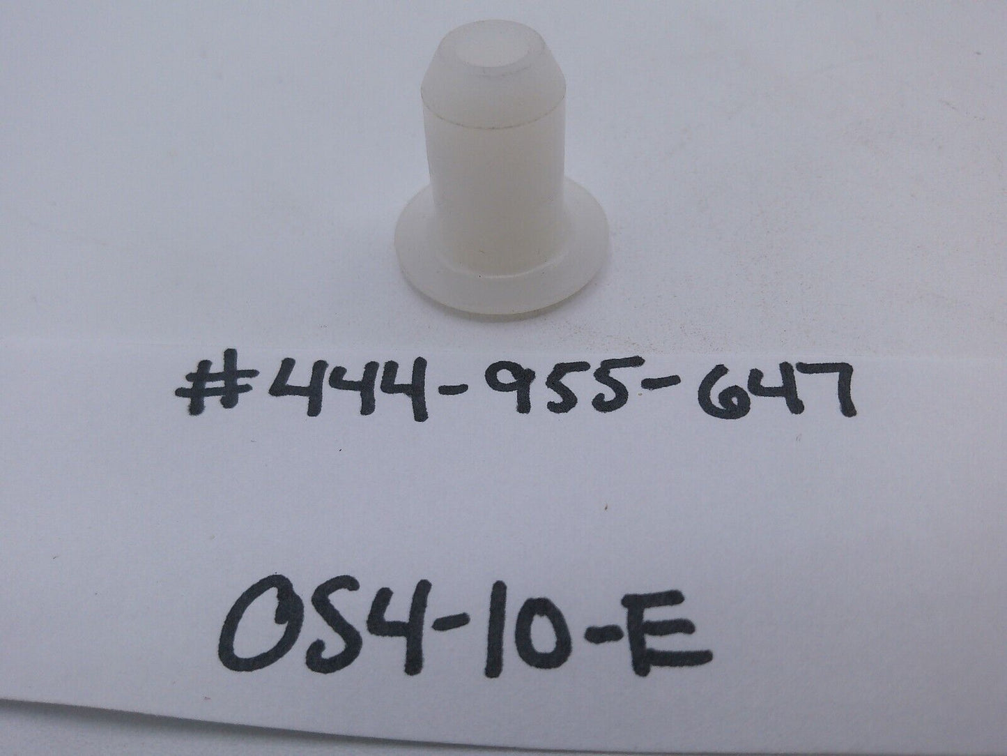 OEM AUDI A1 WINDSCREEN WASHER SYSTEM BUNG 444955647 | OS4-10-E