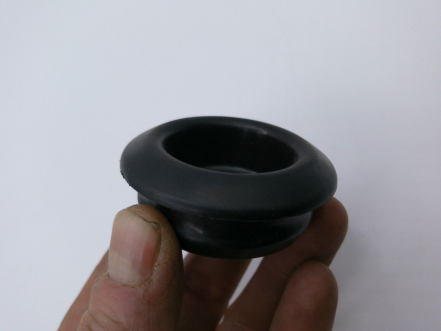 Mack OEM Rubber Drain Plug 22452225 | OS2-05-C