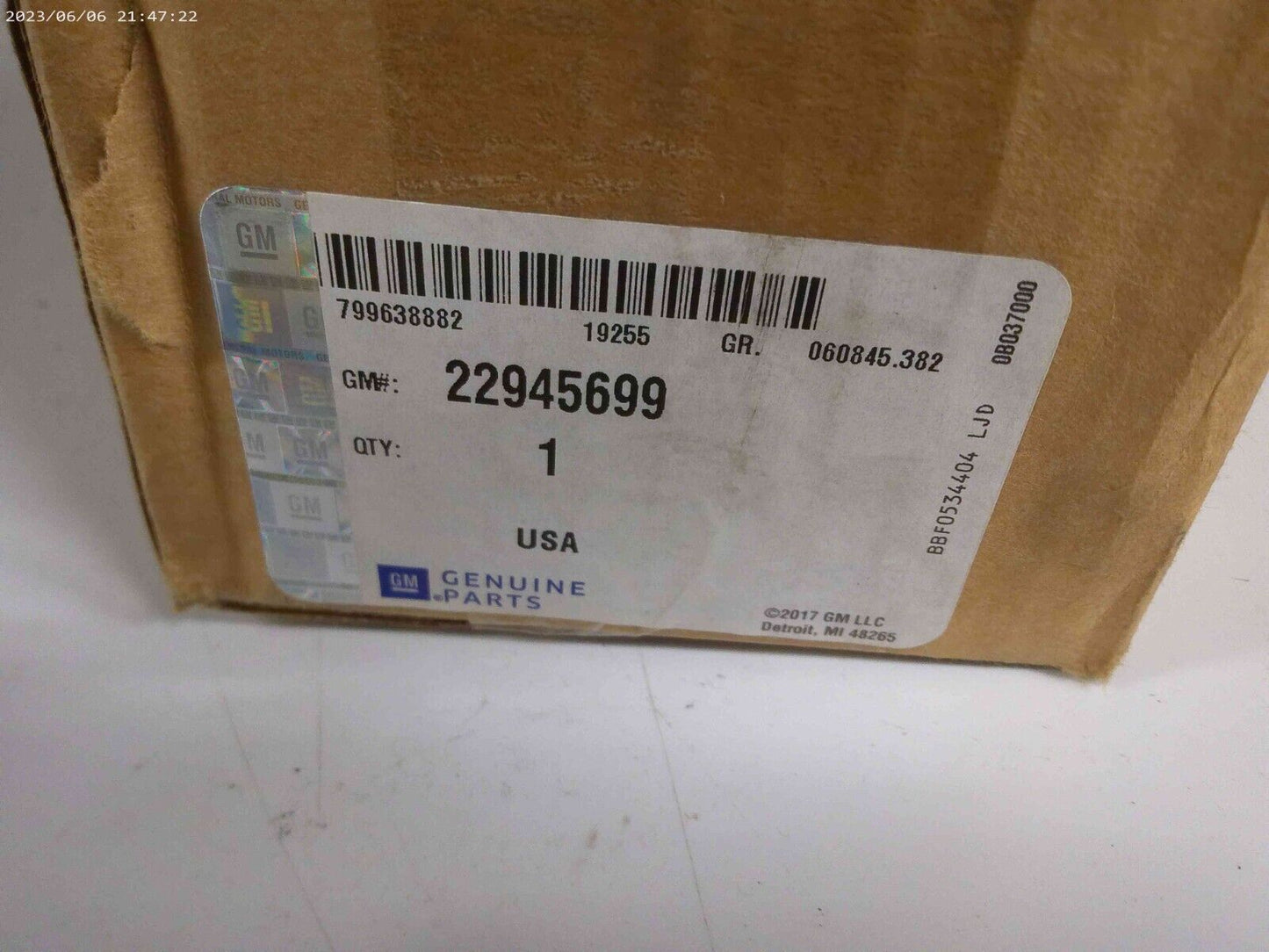 New Genuine OEM GM Rear Upper Control Arm - GM 22945699 | CS10-D