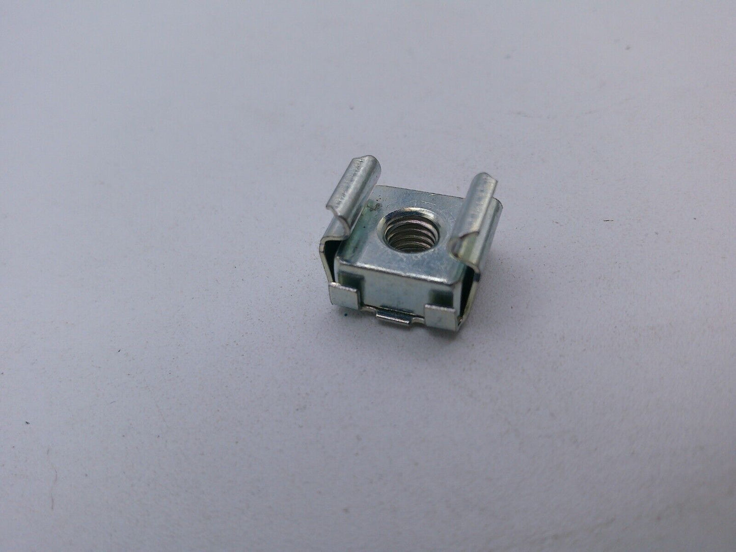 Mack 155AX27, 25108312 Fastener Nut Genuine OEM | OS4-12-B