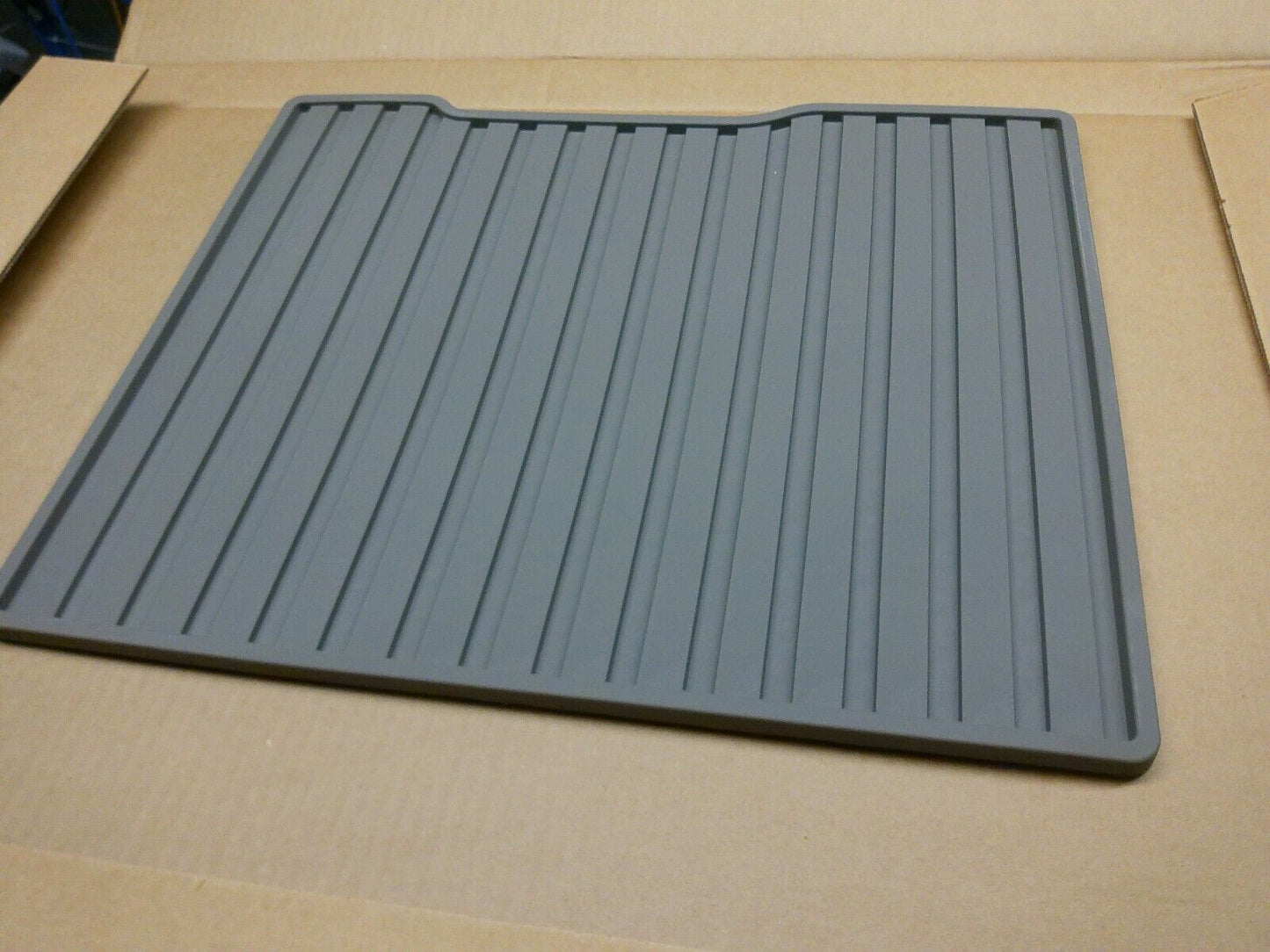 OEM 2015-2021 Cadillac GM Rear All Weather Floor Mat 23132630 | CS11-A