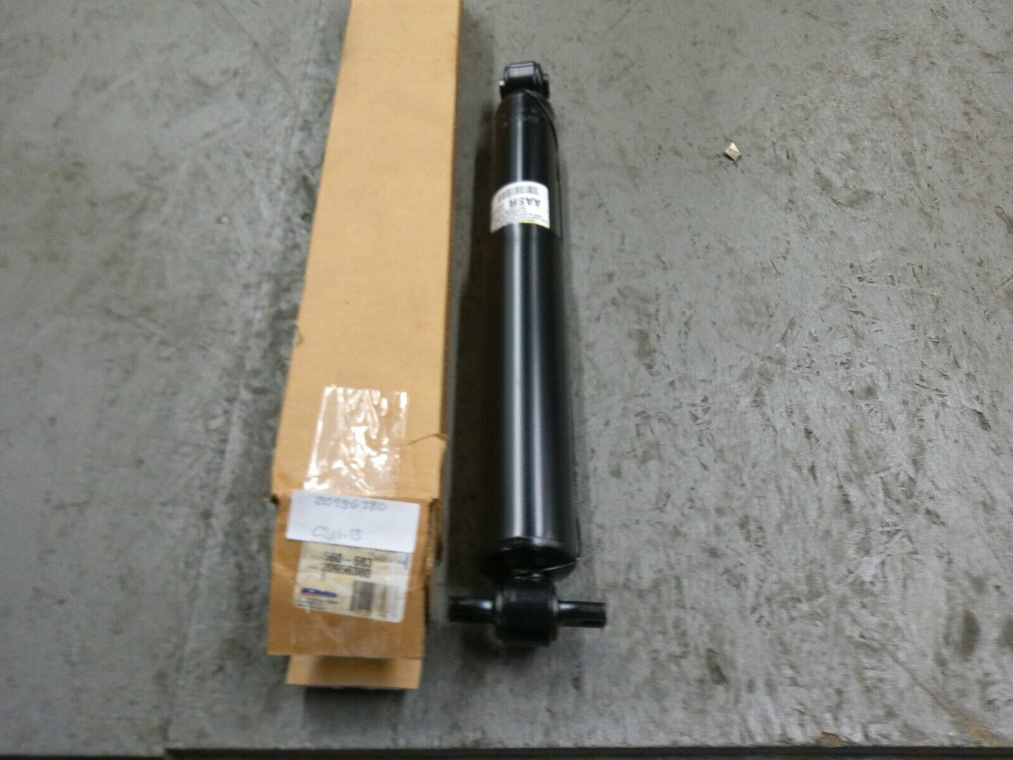 ACDelco/General Motors OEM Rear Shock Absorber 560-683; 20956380 | CS11-B