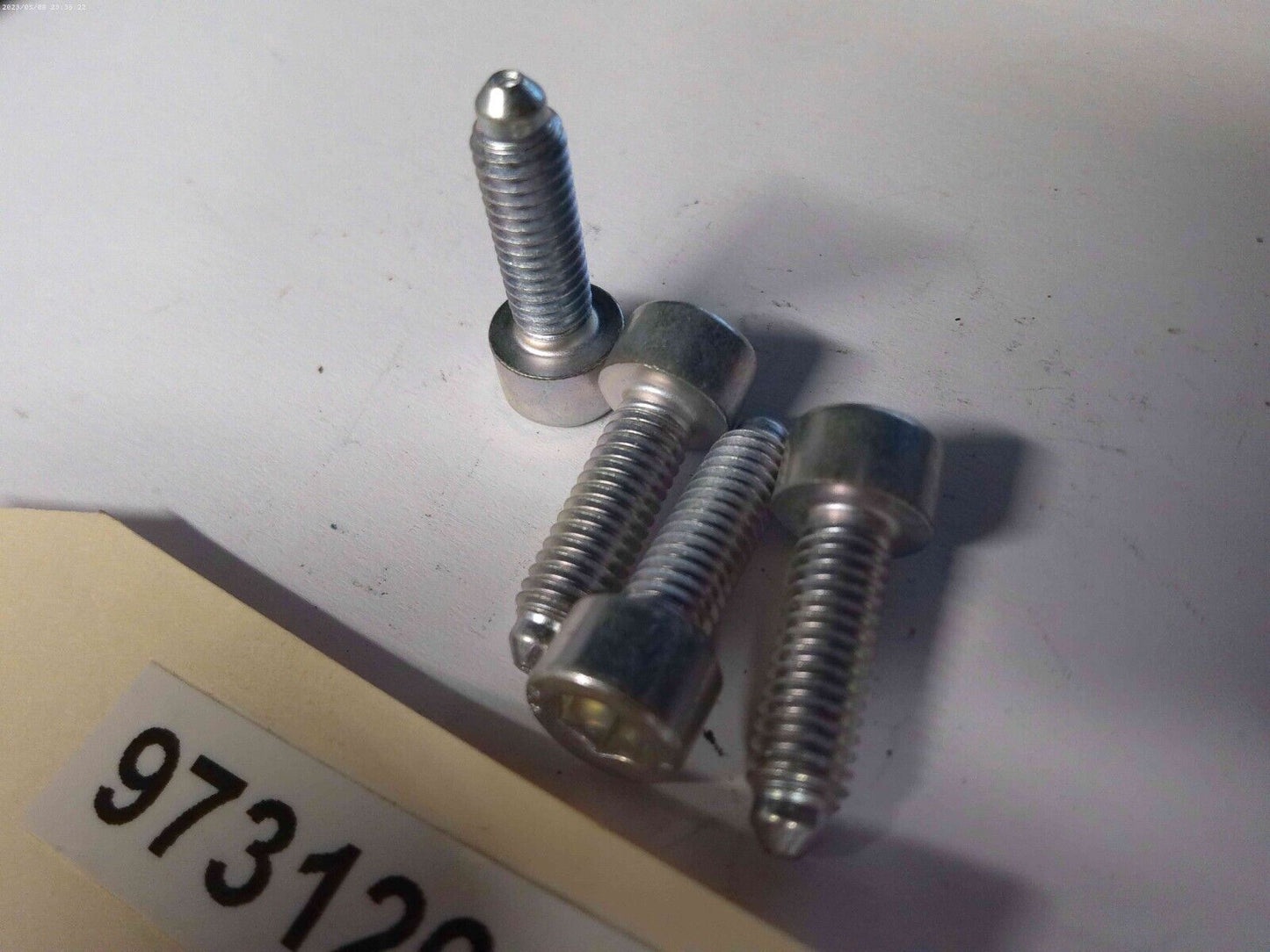 Genuine GM M6-1x20 Rocker Arm Cover Bolt 97312621 LOT of (4pcs) | OS7-12