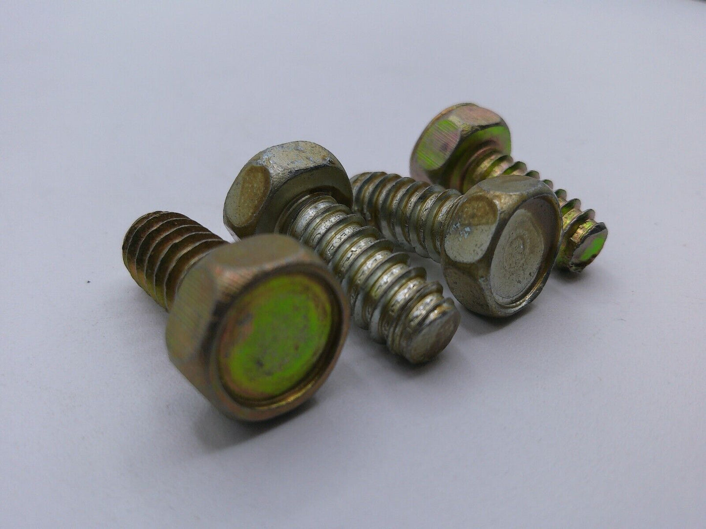 Genuine BlueBird Bus Part: 00527366 BOLT / SCREW (lot of 4) | DSK-02-1E
