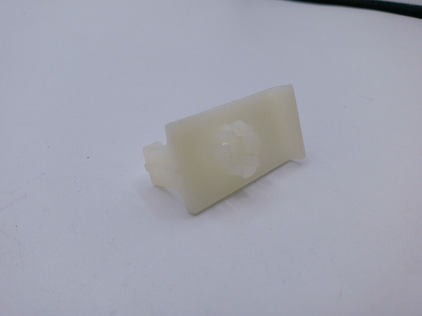 Genuine OEM GM Front Door Window Retainer 96585560 | OS4-14-A