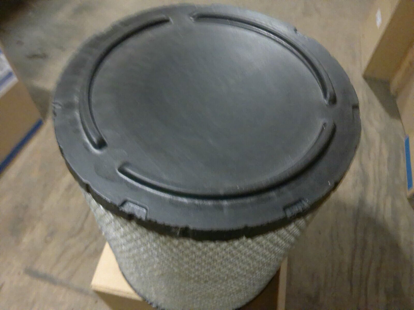(1) Genuine Fleetguard Air Filter - AF25139M | WD25-2
