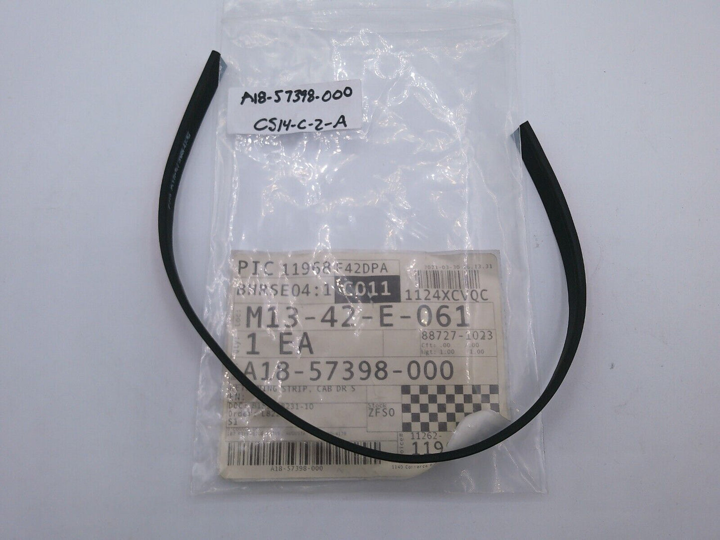 FREIGHTLINER RETAINING STRIP, CAB DR S A18-57398-000 | CS14-C-2-A