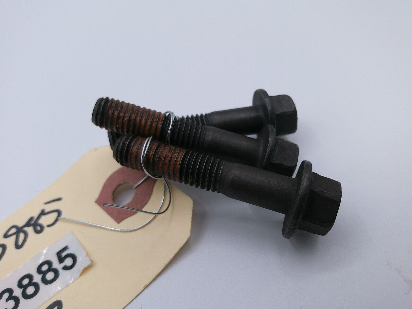 Genuine OEM Cummins Hex Head Bolt P/N: 3943885 Lot of (3pcs) | VM2-01-A