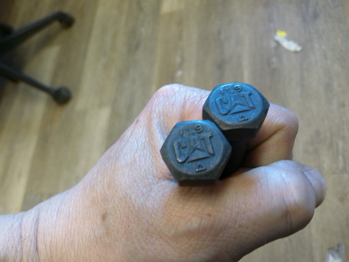 Genuine CAT Caterpillar Bolt 4823555 OEM Lot of (2pcs) | OS3-07-B