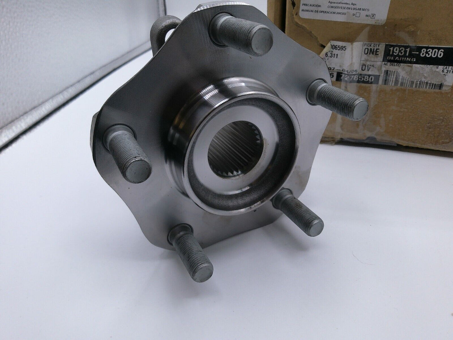 Genuine GM OEM Wheel Bearing and Hub Assembly 19318306 | CS13-B