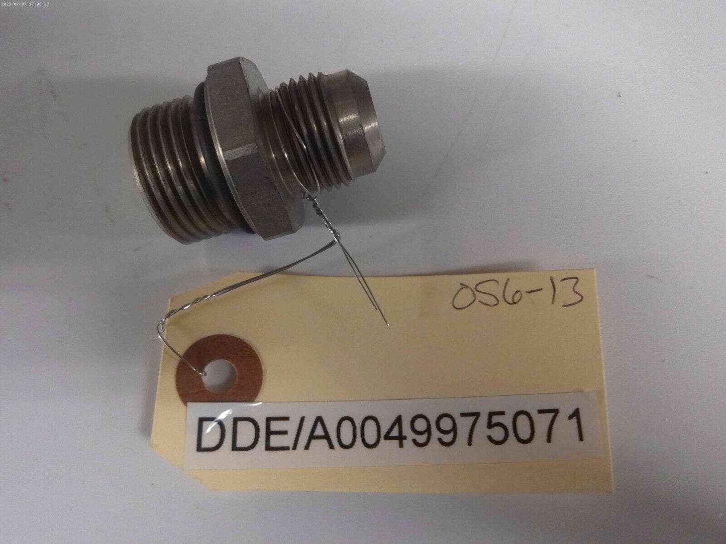 OEM Detroit Diesel DDE A0049975071 Fitting, Fuel Filter Module | OS6-13
