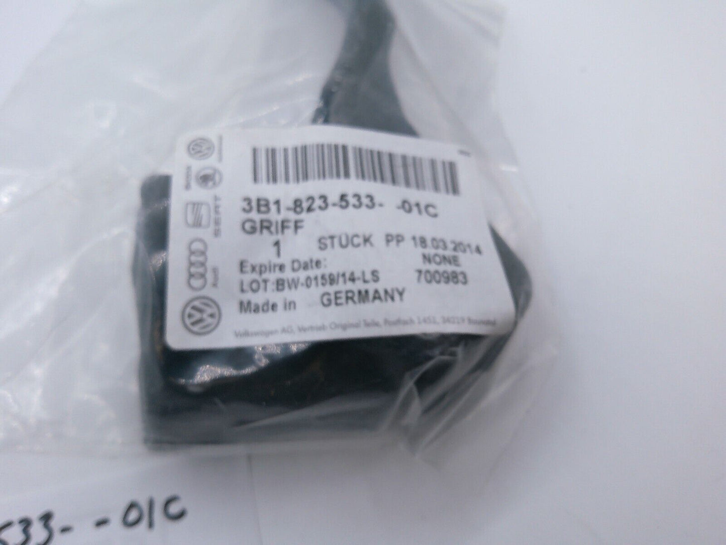 OEM VW Volkswagen Passat Interior Hood Release Handle 3B182353301C | OC2-10-A