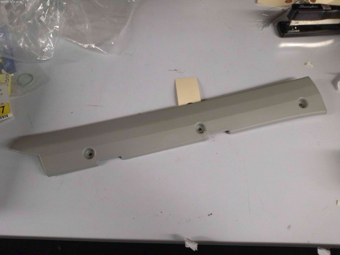 Western Star 18-67872-009 COVER-A PILLAR,UPR,RH,GREY | CS12-E