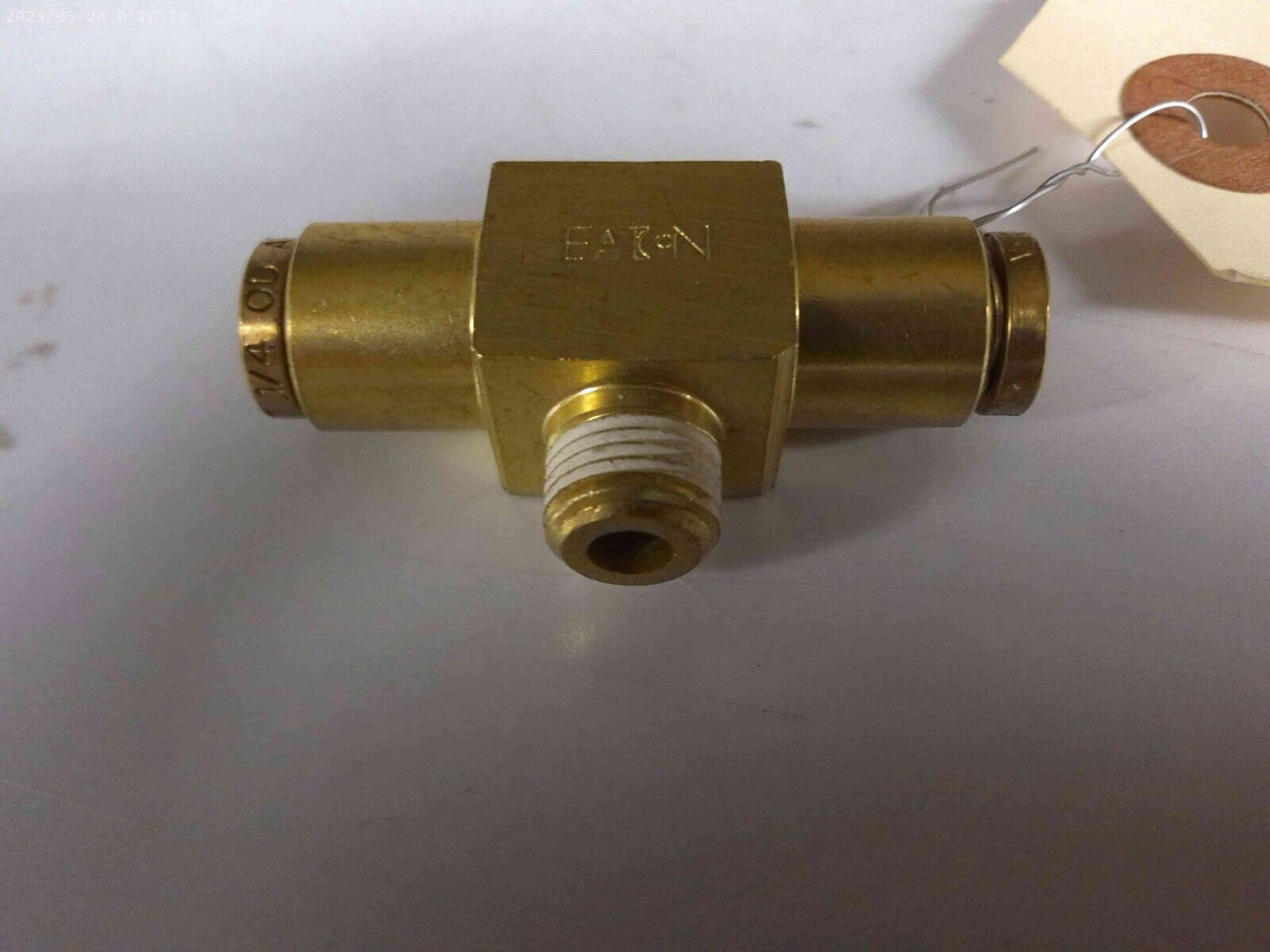 Eaton / Mack 25099026 - Multi-Purpose Brass Fitting | OS7-11