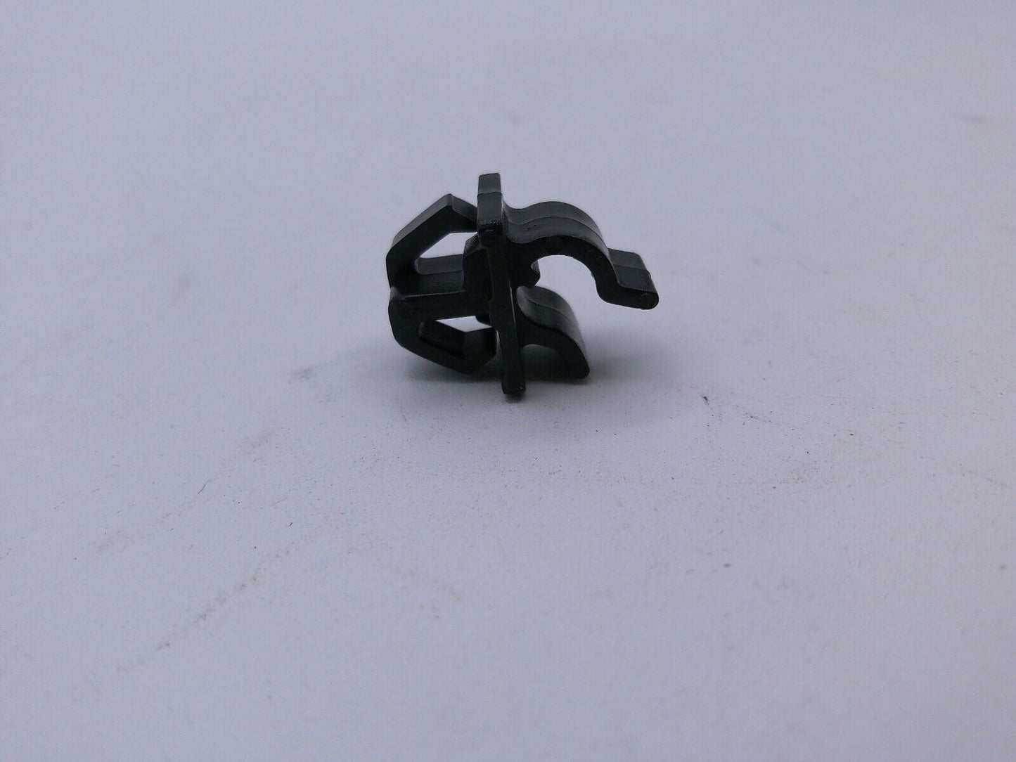 Genuine OEM HOOD CLIPS GM PT # 94530154 | OS3-06-A