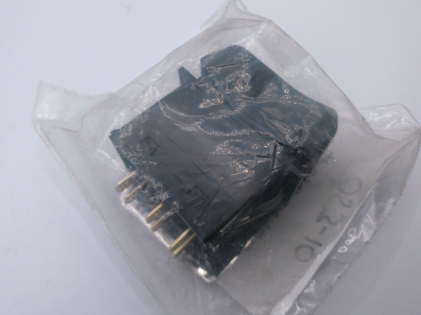 genuine OEM Volvo 23229408 5th Wheel Unlock Switch | OS3-10