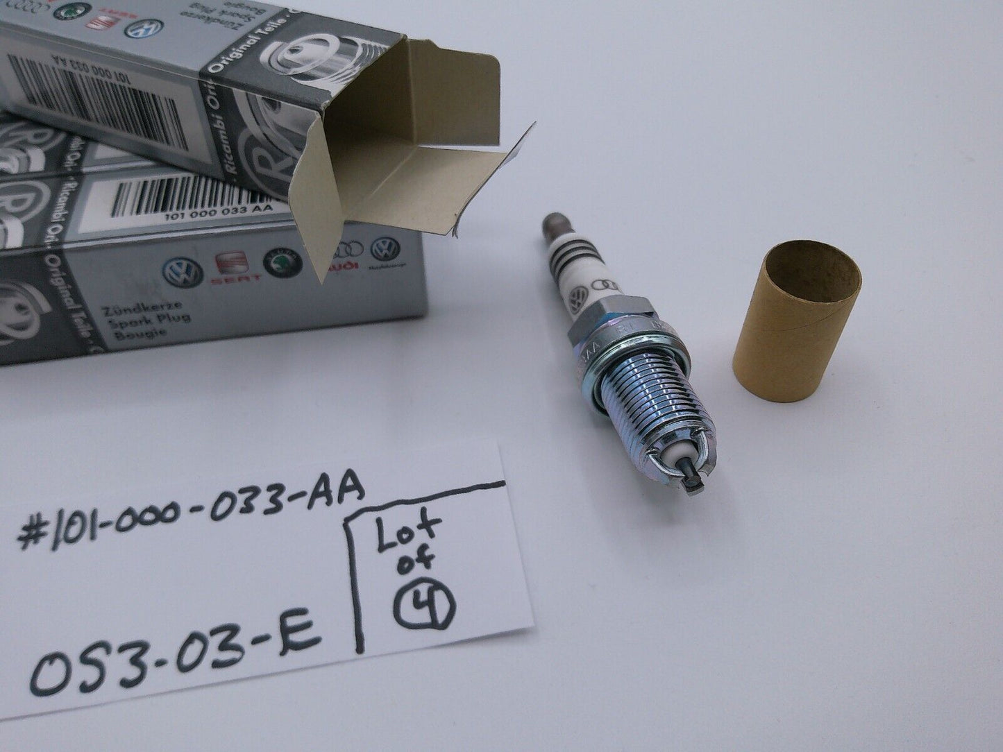 Audi-Volkswagen Genuine 4x Spark Plugs 101000033AA | OS3-03-E