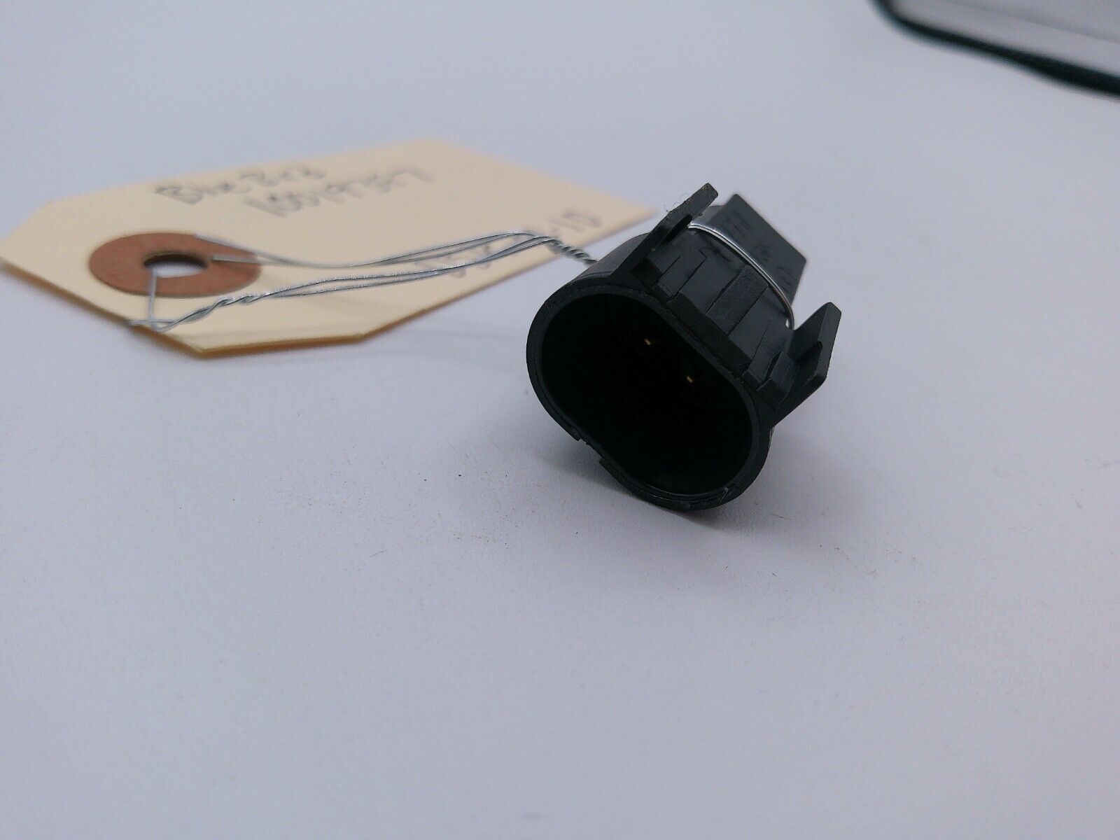 Genuine BlueBird Bus Part: 10019397 RESISTOR 2-WAY DELPHI 121 OHM | DSK-02-1D