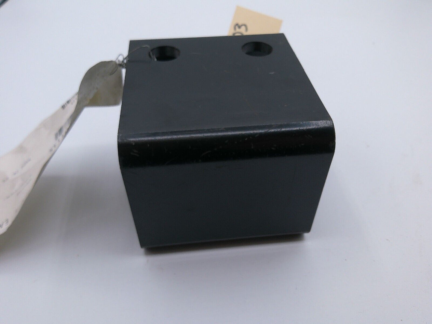 OEM Volvo Bracket 23001135 | VM2-03-2