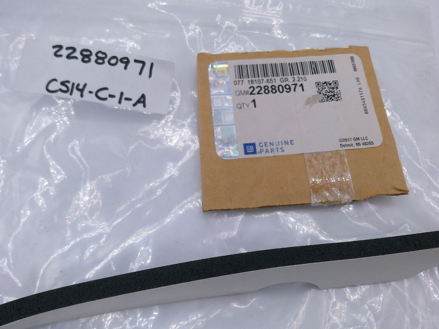 Genuine OEM GM 22880971 Seal, Battery Cover | CS14-C-1-A