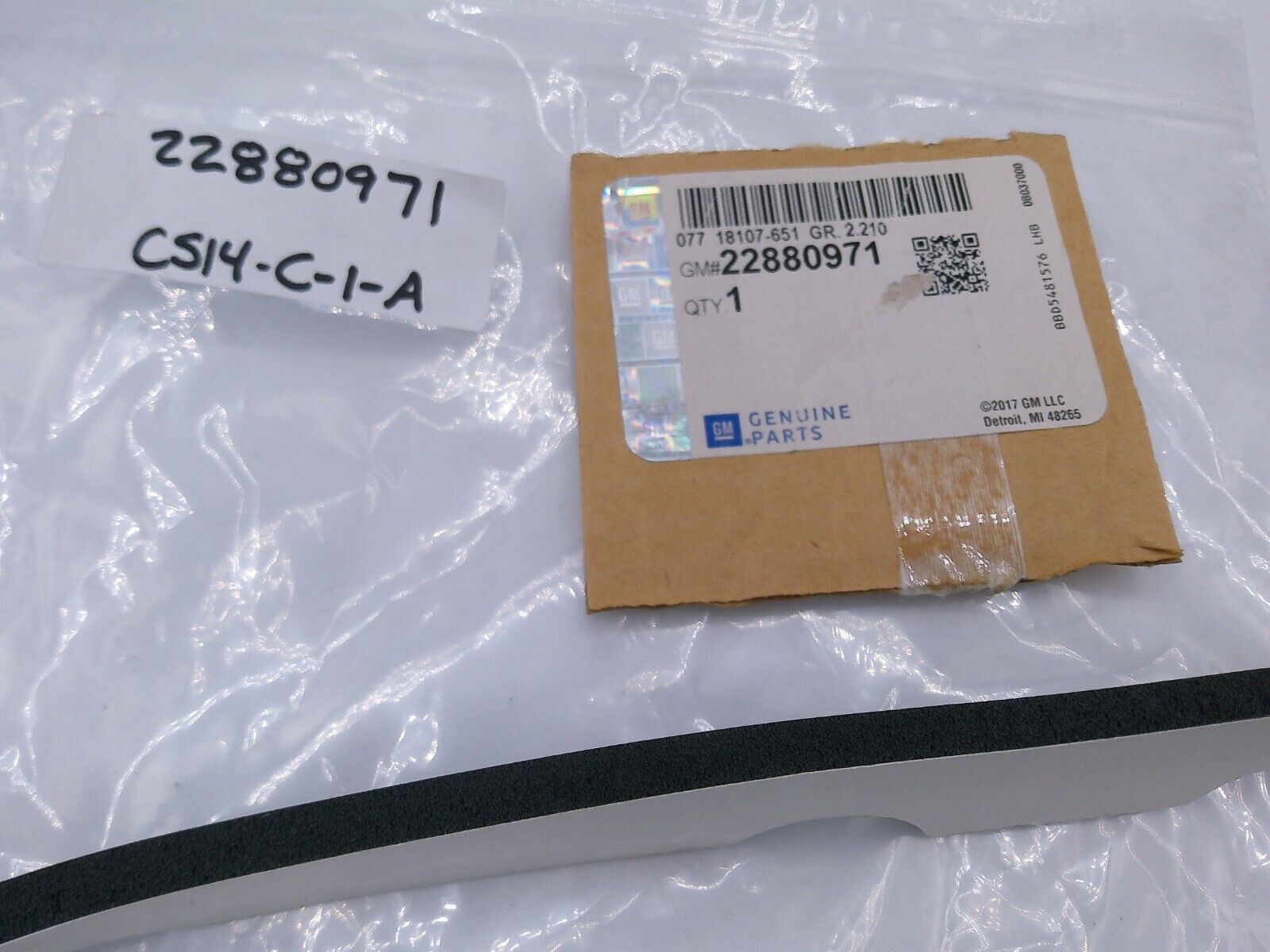 Genuine OEM GM 22880971 Seal, Battery Cover | CS14-C-1-A