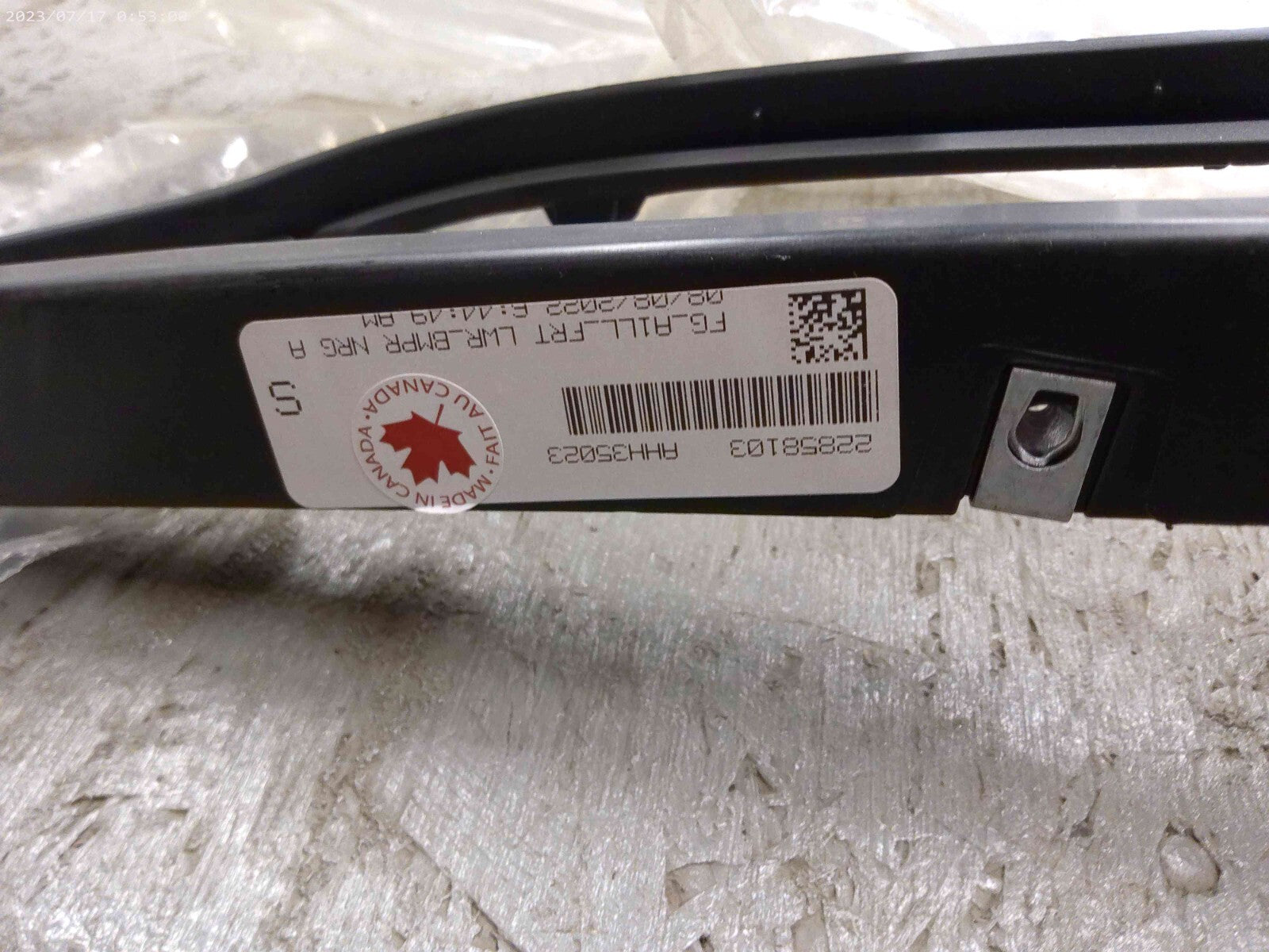 Cadillac GM OEM 14-16 CTS Front Bumper-Lower Grille Grill 22858103 | CS15-E