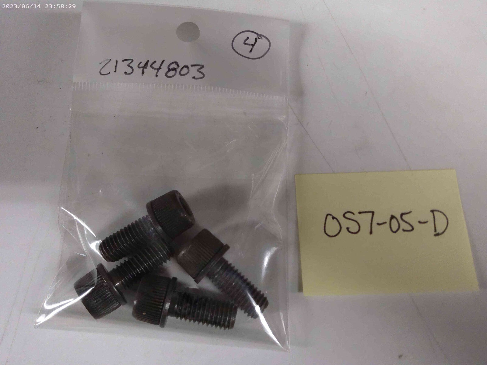 21344803 Volvo / Mack OEM Hex. Socket Screw lot of (4) | OS7-05-D