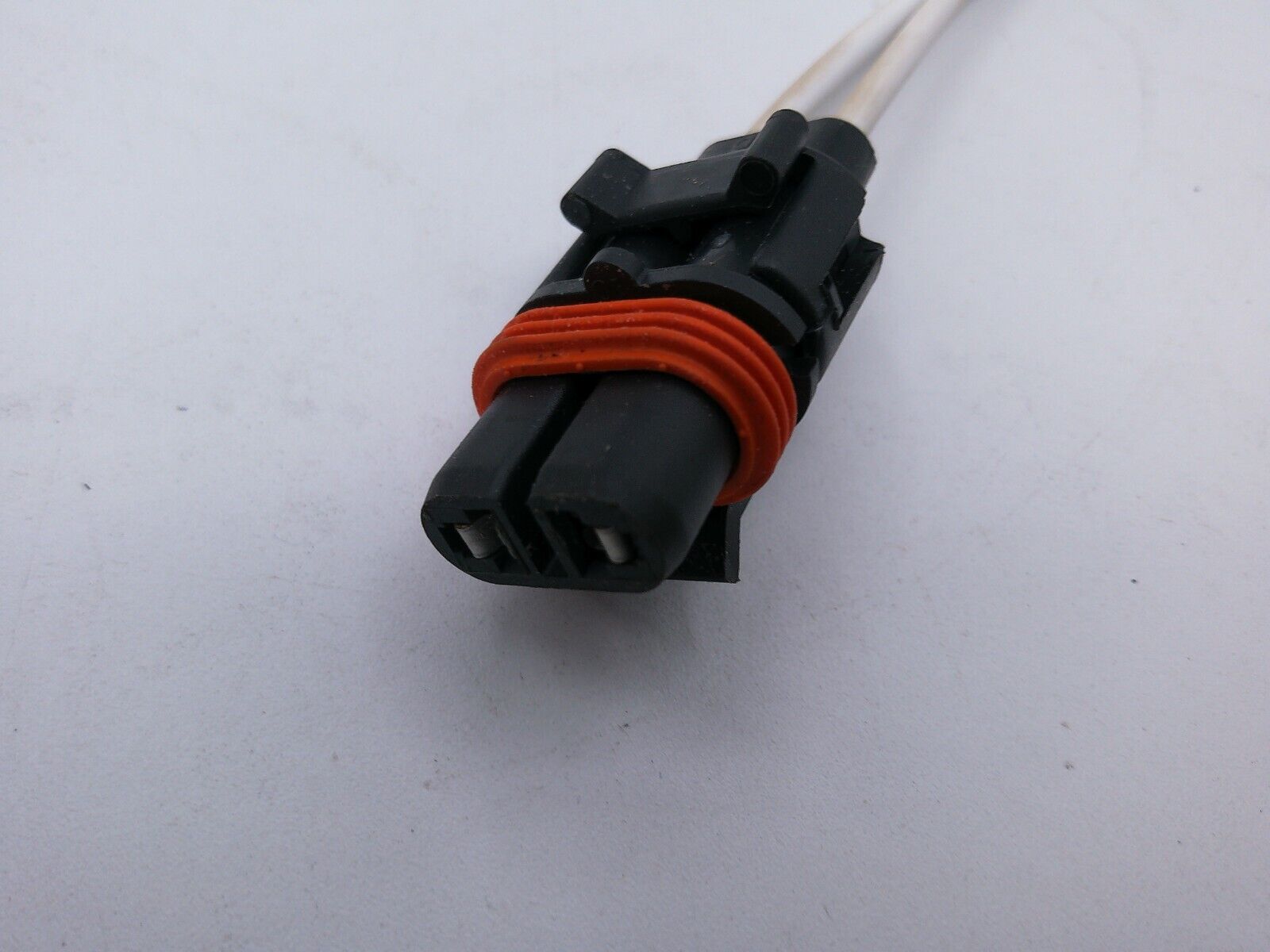 Genuine OEM 85140593 Connector for Volvo / Mack | OS3-11-A