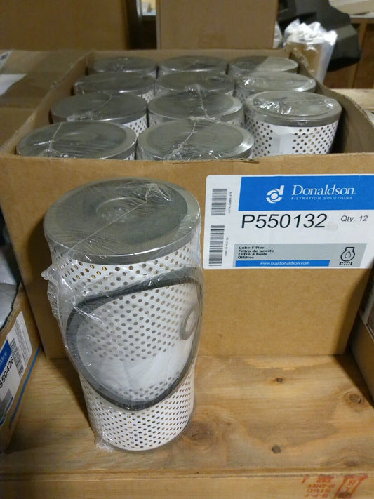 Lot of (12) GENUINE DONALDSON LUBE FILTER P550132 | WD26-1