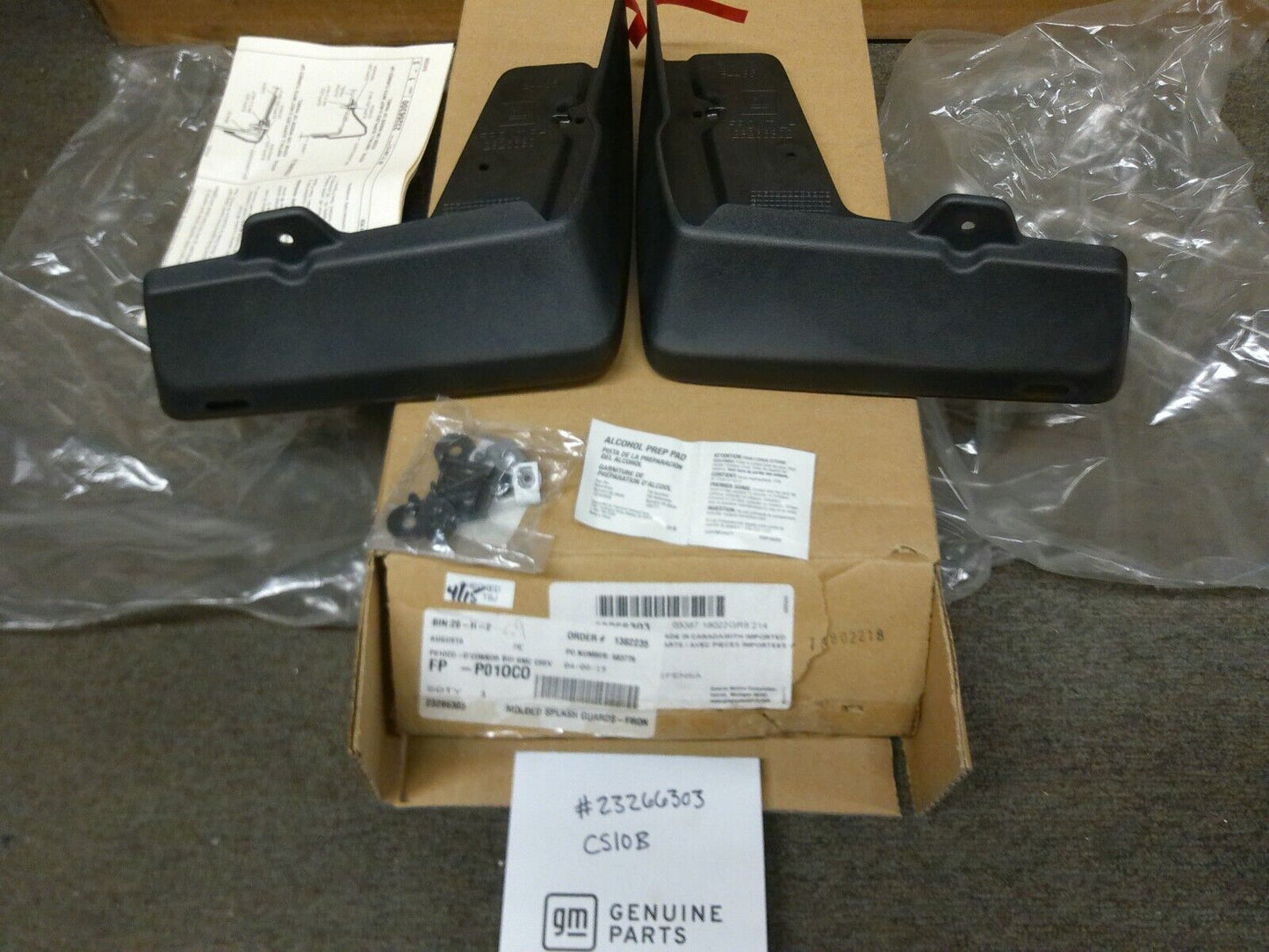 OEM GM 2017-2024 Cadillac XT5 Front Molded Splash Guards 23266303 | B CS10B