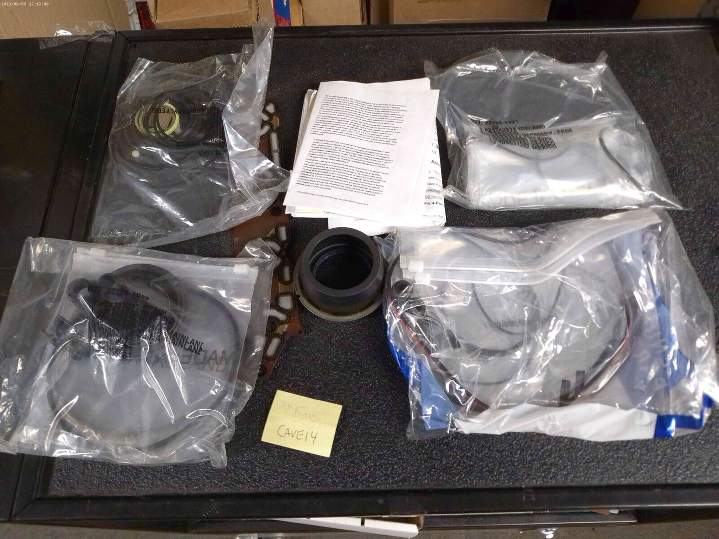 Genuine OEM GM Automatic Transmission Service Kit 24054652 | CAVE14