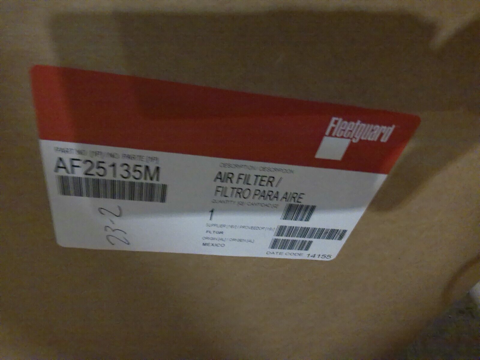 (1) Genuine Fleetguard Air Filter - AF25135M | WD25-2