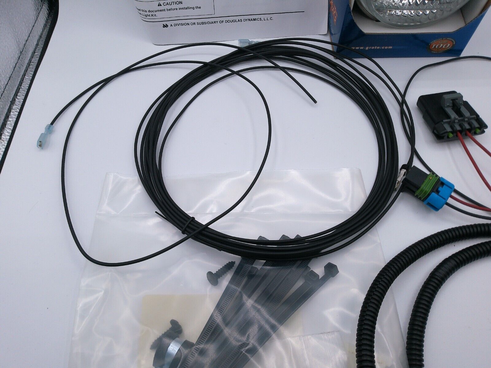 Genuine Fisher Poly-Caster In-Bed Spreader Work Light Kit 78198 | CS10C