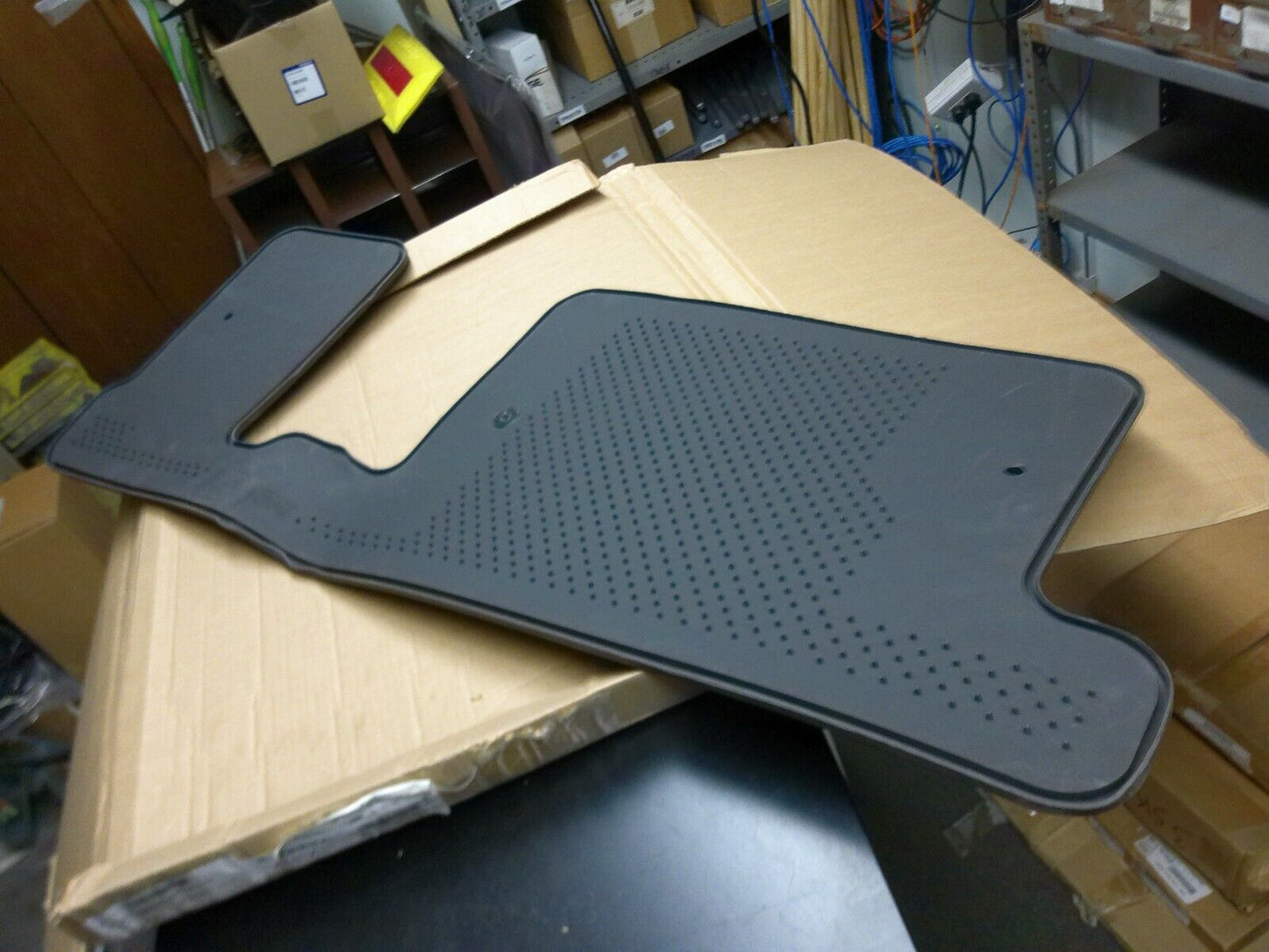 Genuine OEM GM Floor Mats All-Weather Third Row 22890501 | CS11-A