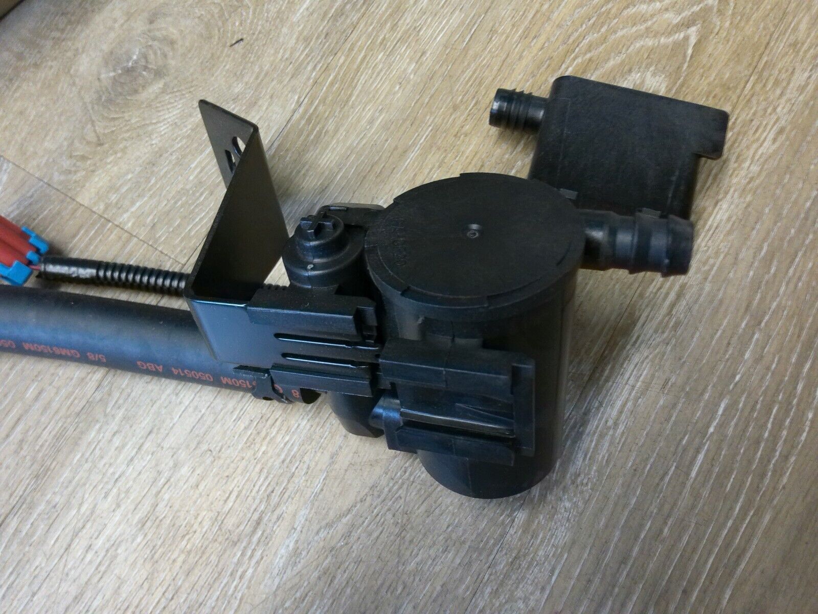 Genuine OEM ACDelco Vapor Canister Vent Solenoid 19258957 | CS11-C