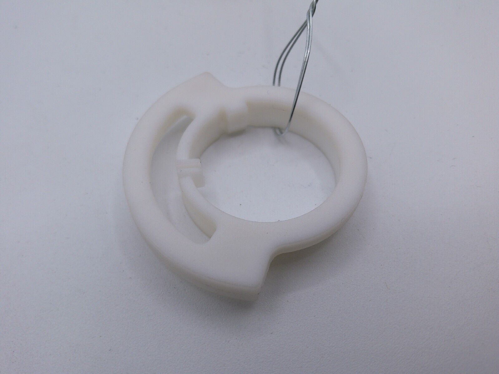 Genuine OEM Volvo 20379336 Ring Clip | OS4-07-C