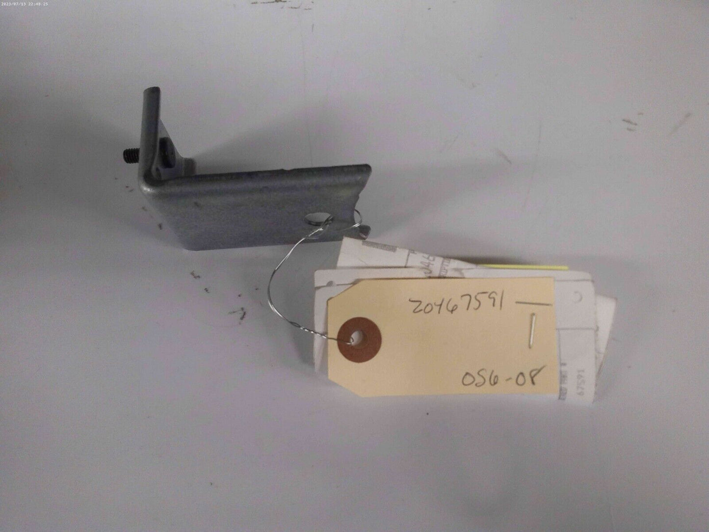 20467591 Bracket for Volvo / Mack OEM | OS6-08