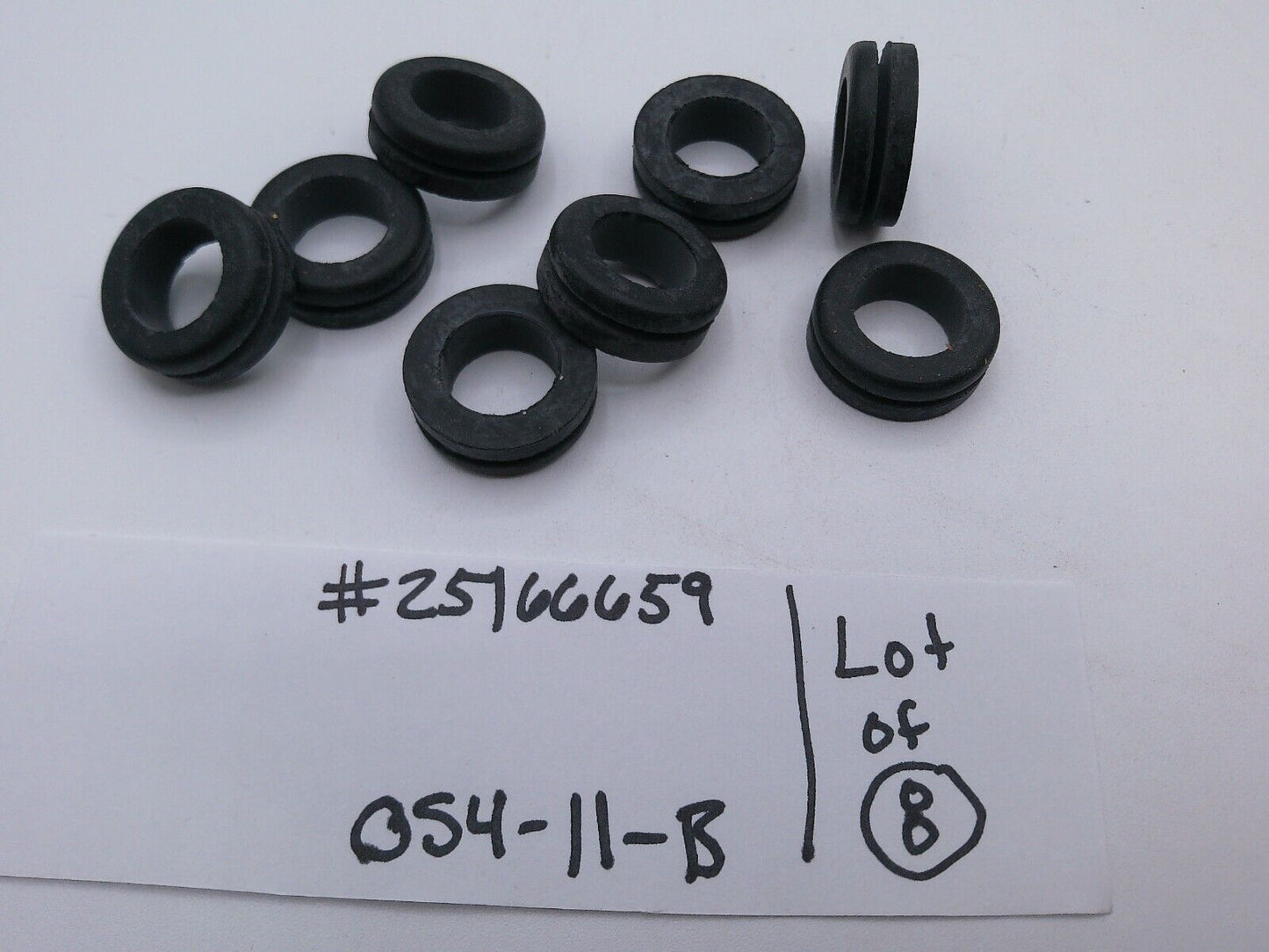 Lot of (8) Genuine OEM MACK 25166659 - Multi-Purpose Grommet | OS4-11-B