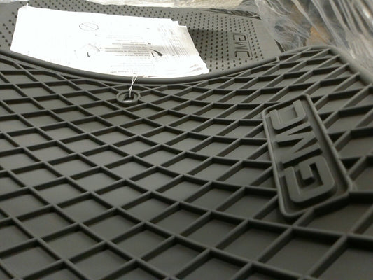 Genuine OEM GM Floor Mats All-Weather Front 22890397 | CS12-E